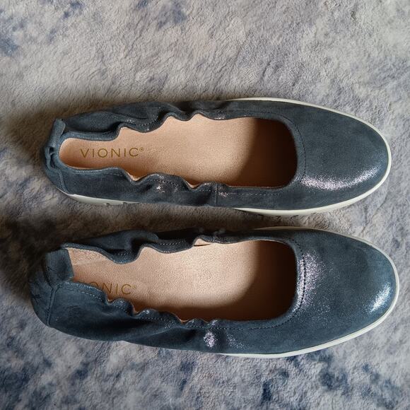 Vionic Gray Flats - Picture 5 of 11